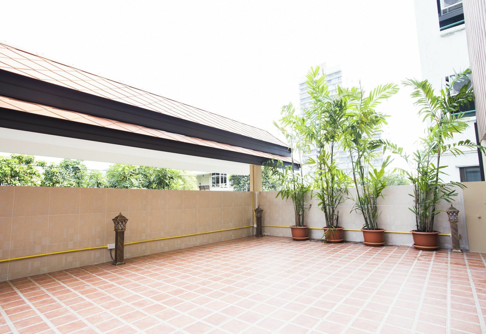 J&Y Hotel Latphrao 35 Bangkok Exterior foto